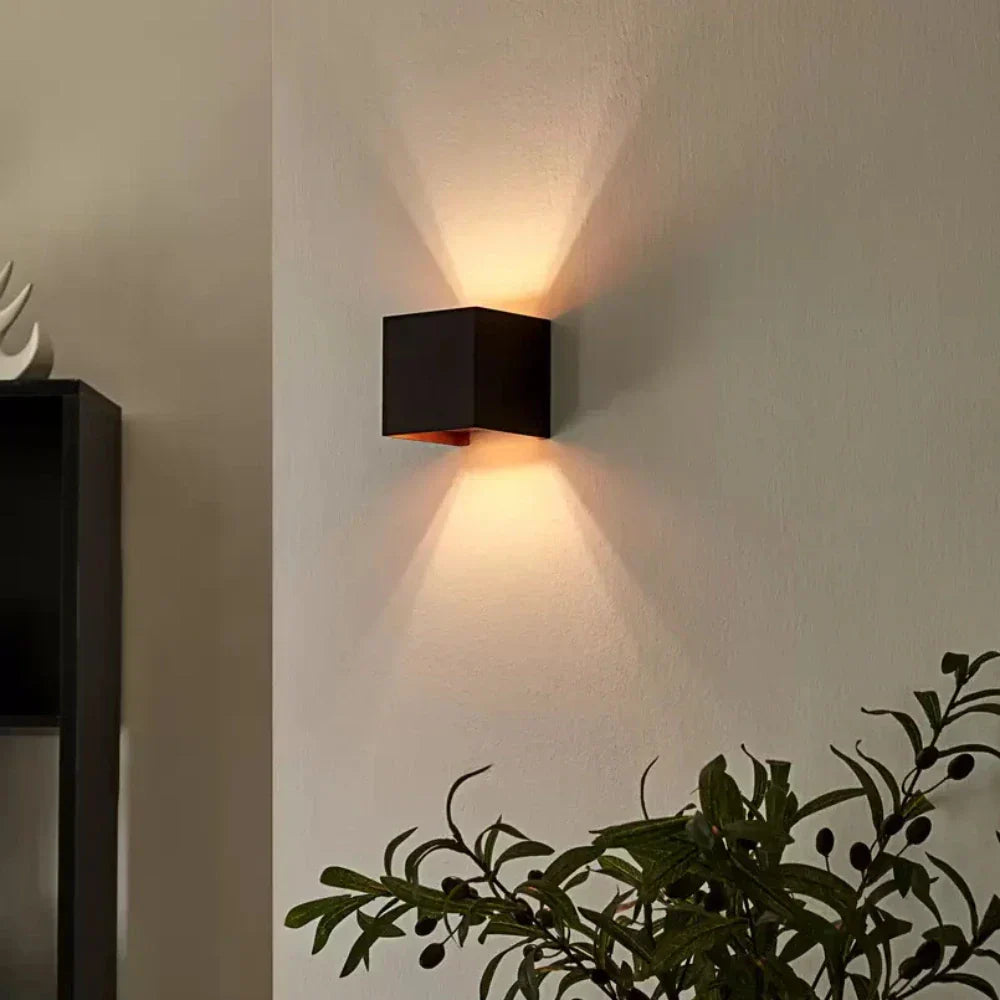 Up-And-Down Wall Sconce – product view