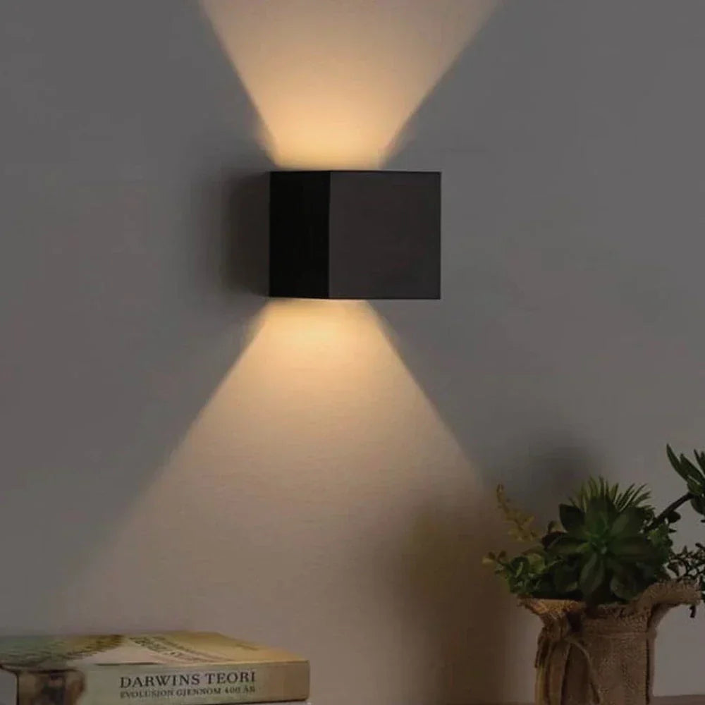 Up-And-Down Wall Sconce – product view