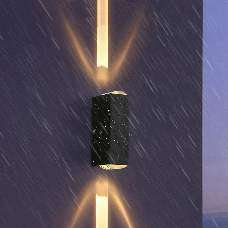 Slim LED Outdoor Facade Light – Large – one main beam up and down