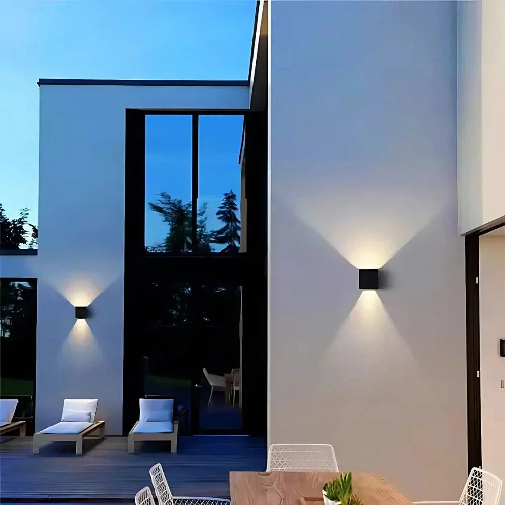 Up-And-Down Wall Sconce – product view