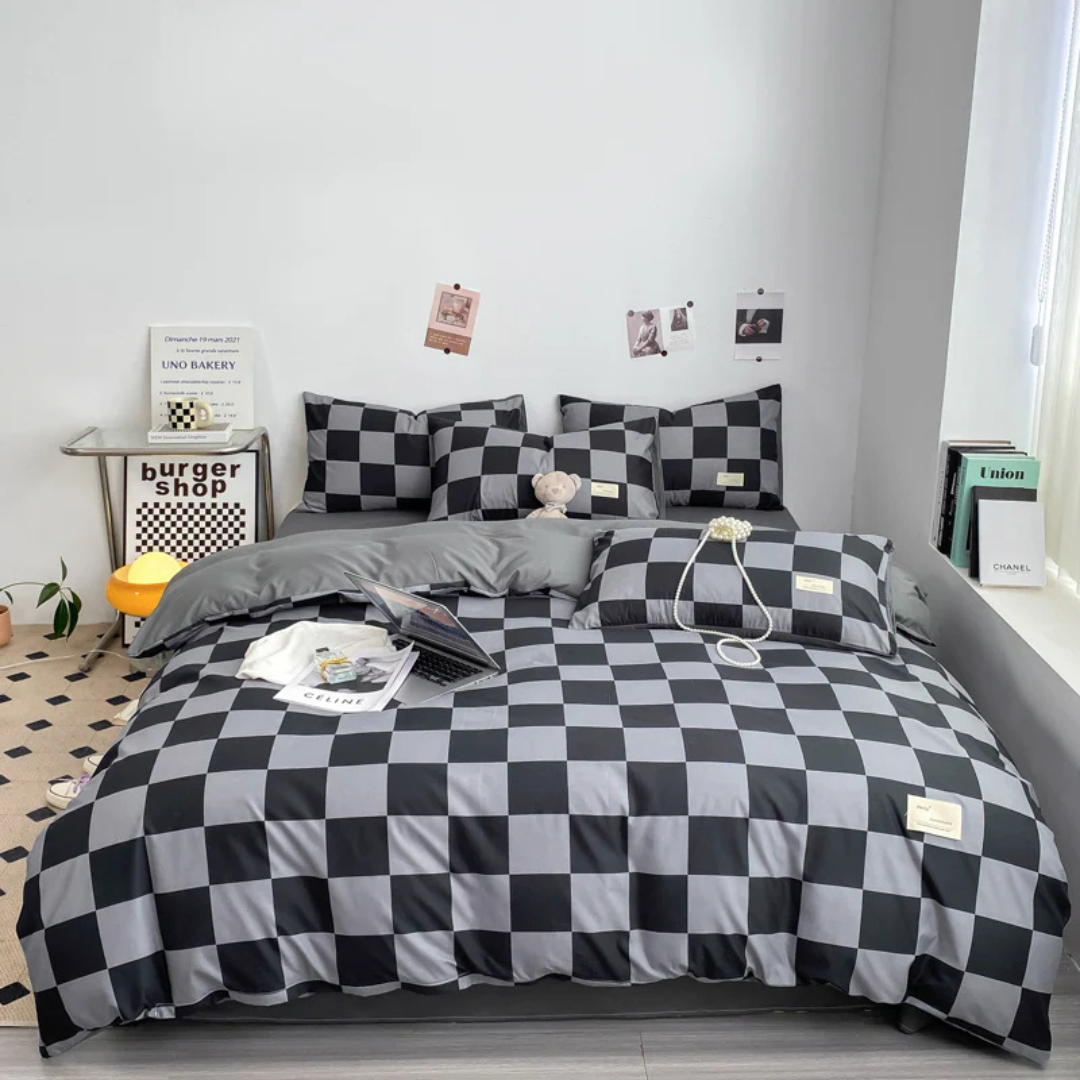 Checkered Bed Cover – Product view 2
