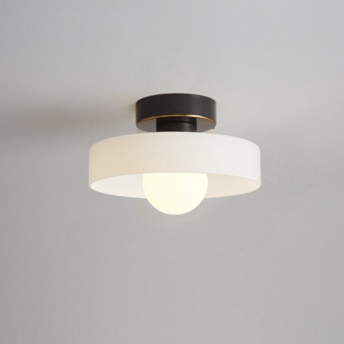 Bauhaus Glass Ceiling Light – Black/White