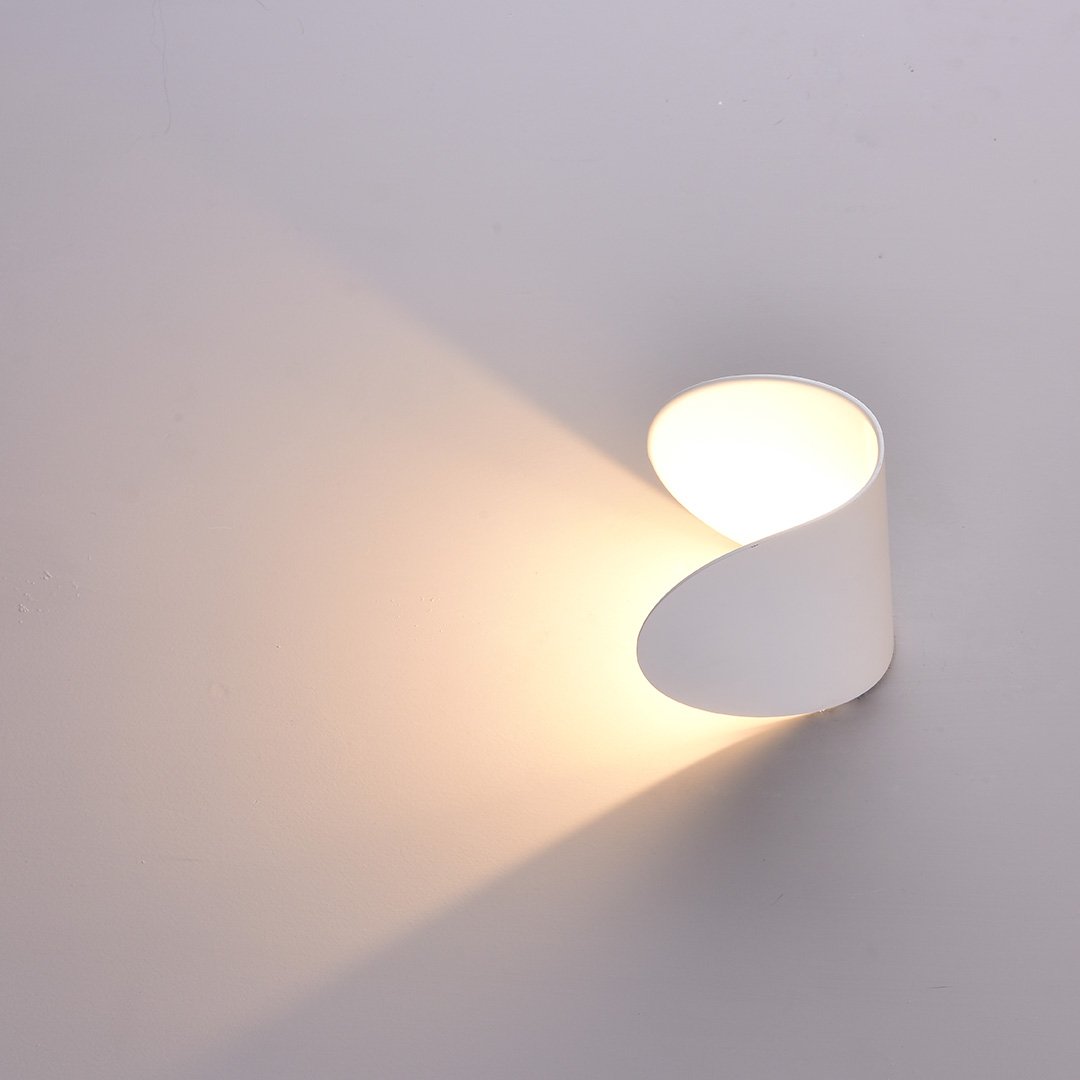 Classic Dimmable Spiral LED Wall Lamp – product view