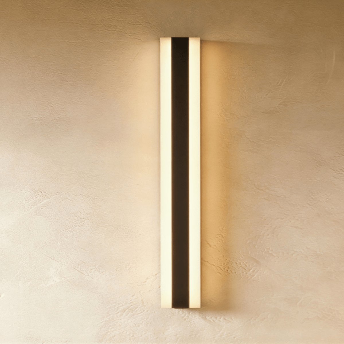 Vertical Outdoor Wall Light – 40.6 cm (16")