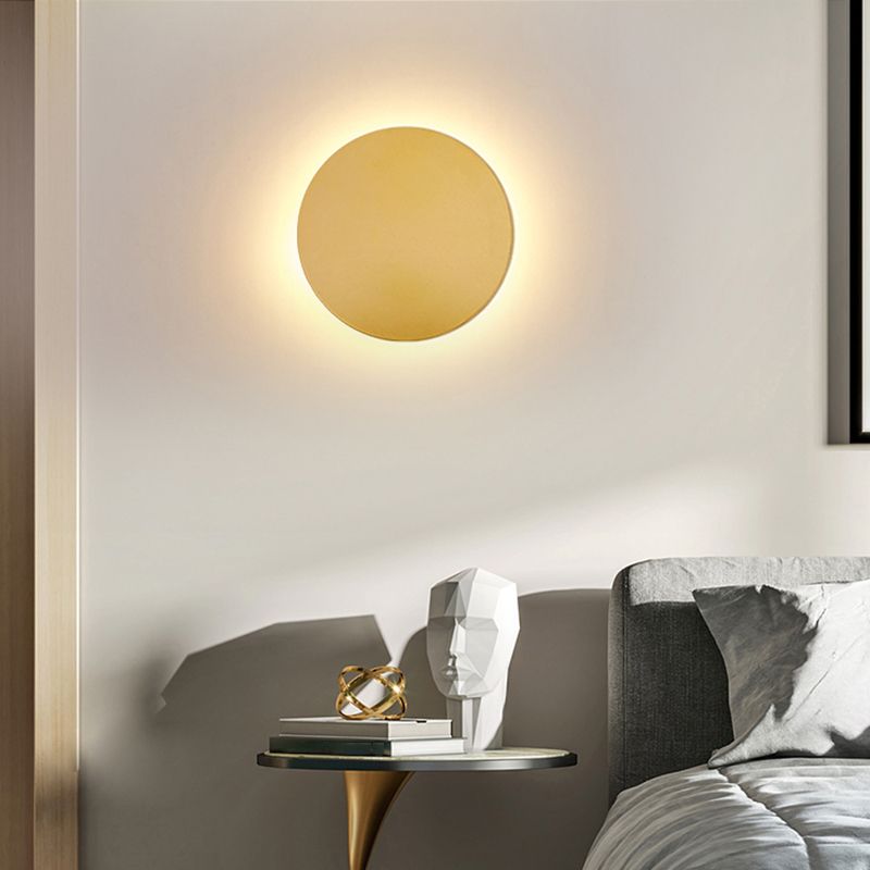 Eclipse Round Metal LED Wall Light