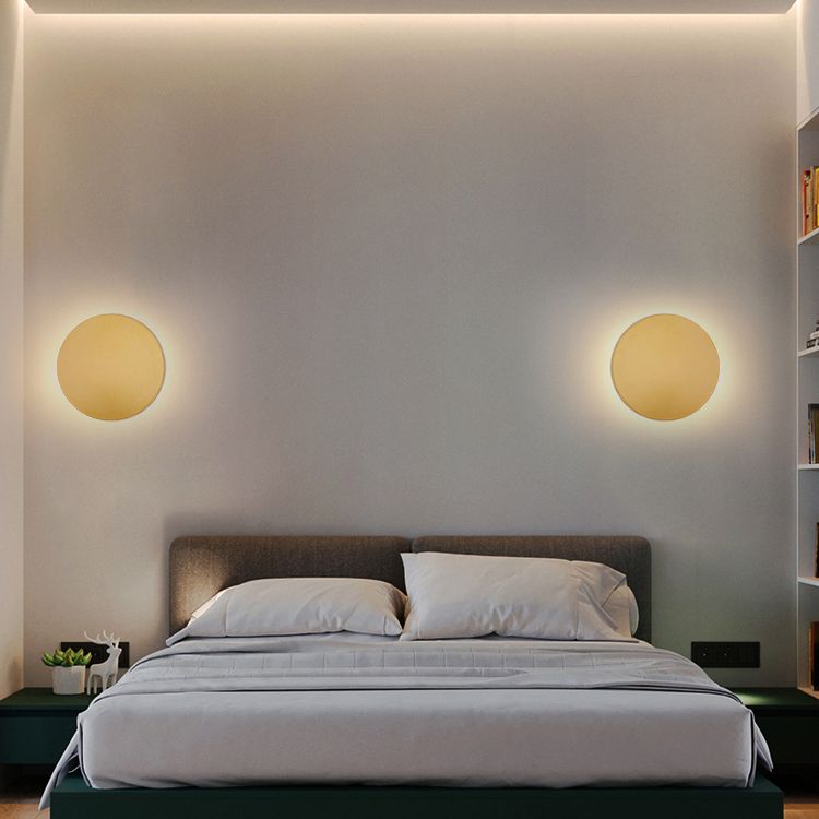 Eclipse Round Metal LED Wall Light - product detail 2