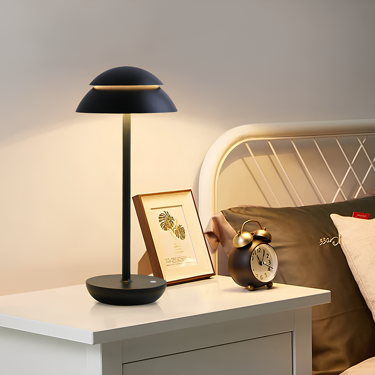 Dimmable Scandinavian Wireless Aluminum Table Lamp – product view
