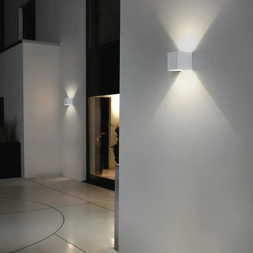 Up-And-Down Wall Sconce – product view