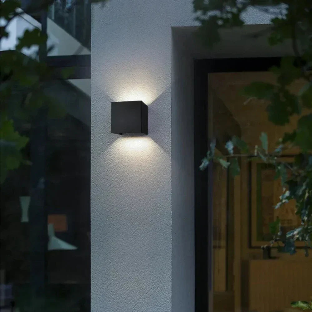 Up-And-Down Wall Sconce – product view