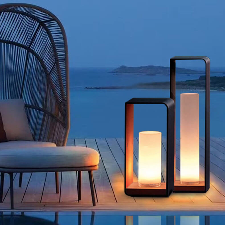 Portal Solar Outdoor Floor Lantern