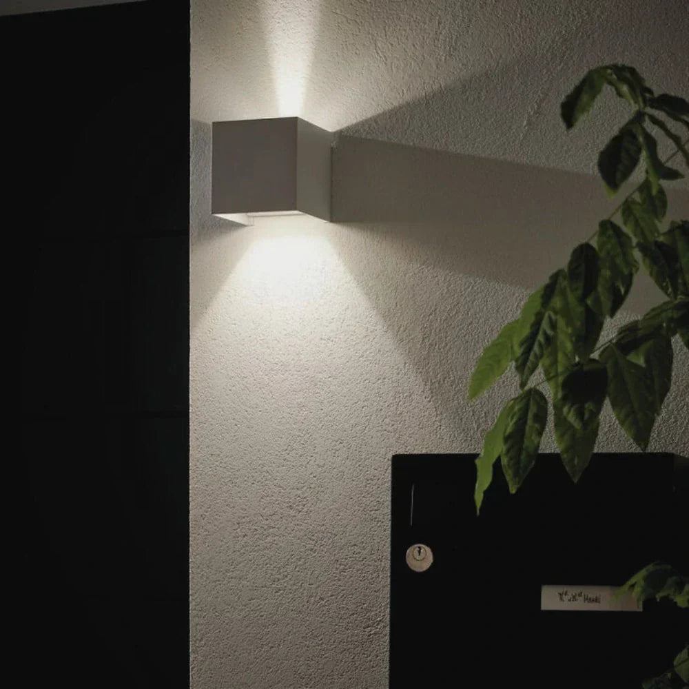 Up-And-Down Wall Sconce – product view