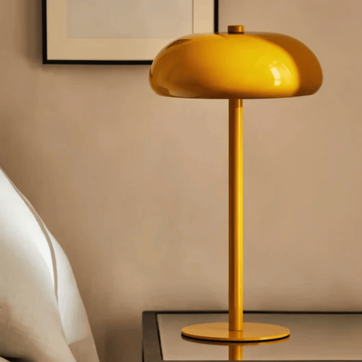 Table Light with Dome Shade and Round Base – product view