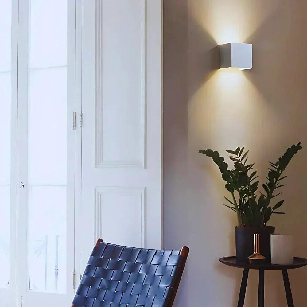 Up-And-Down Wall Sconce – product view