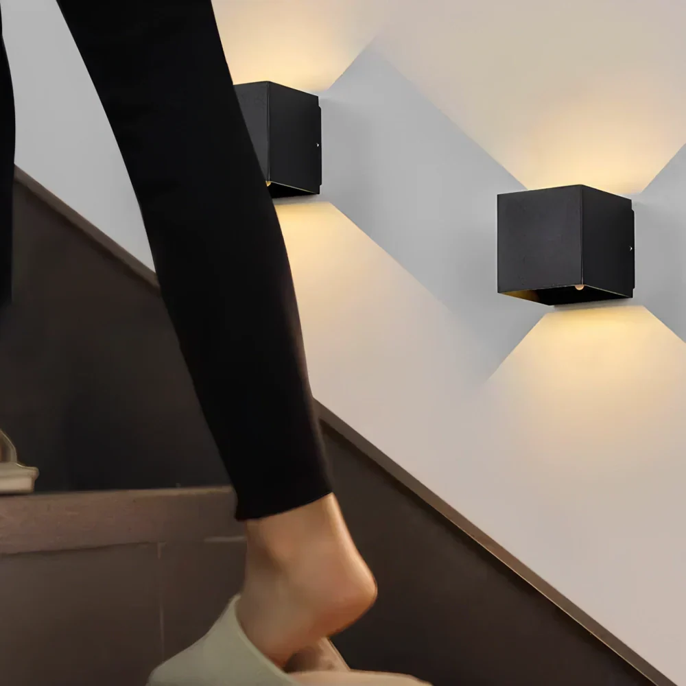 Up-And-Down Wall Sconce – product view