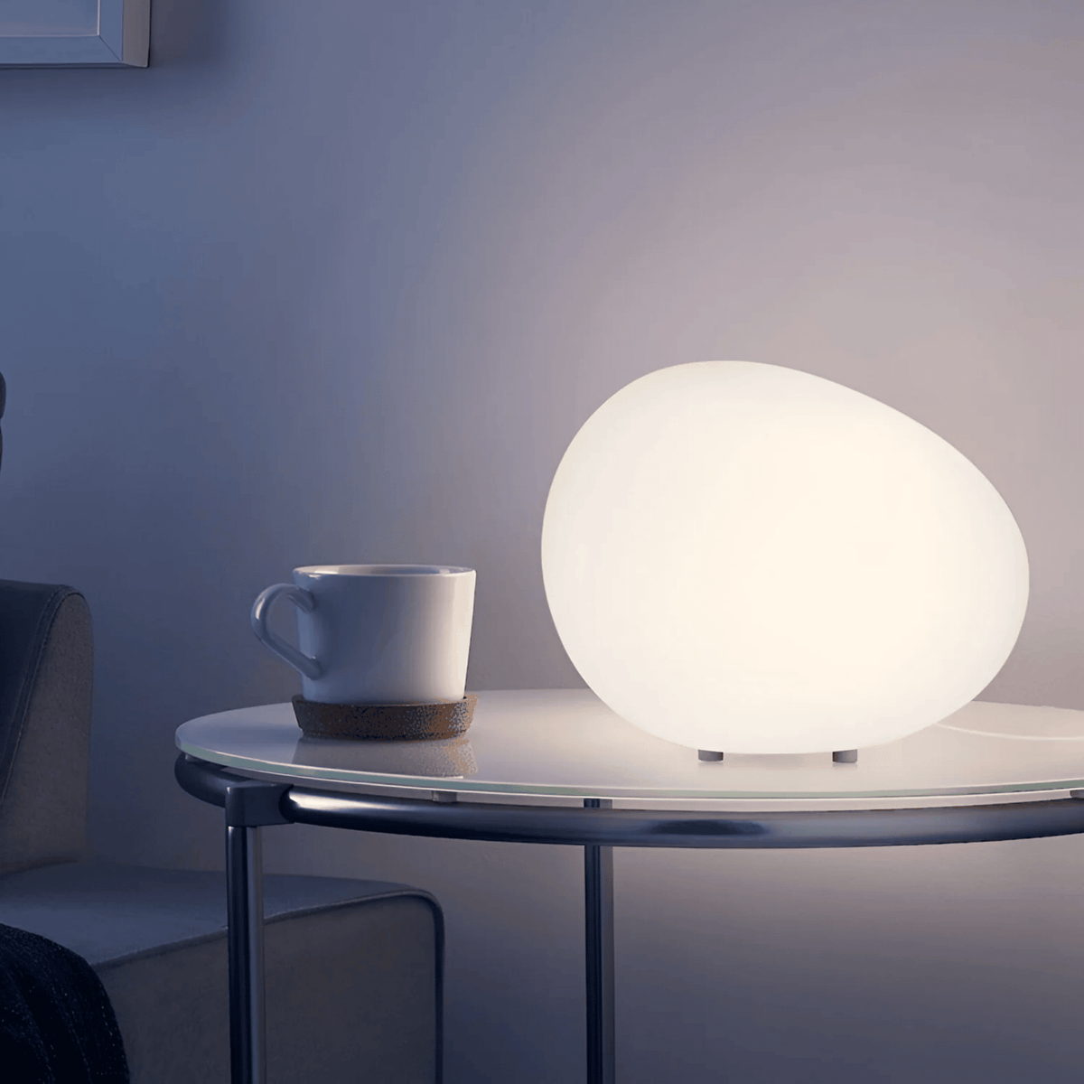 Oval Sculptural Table Lamp – product view