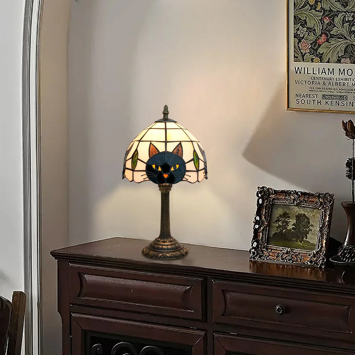 Cleo Cat Silhouette Glass Table Lamp - product detail 4