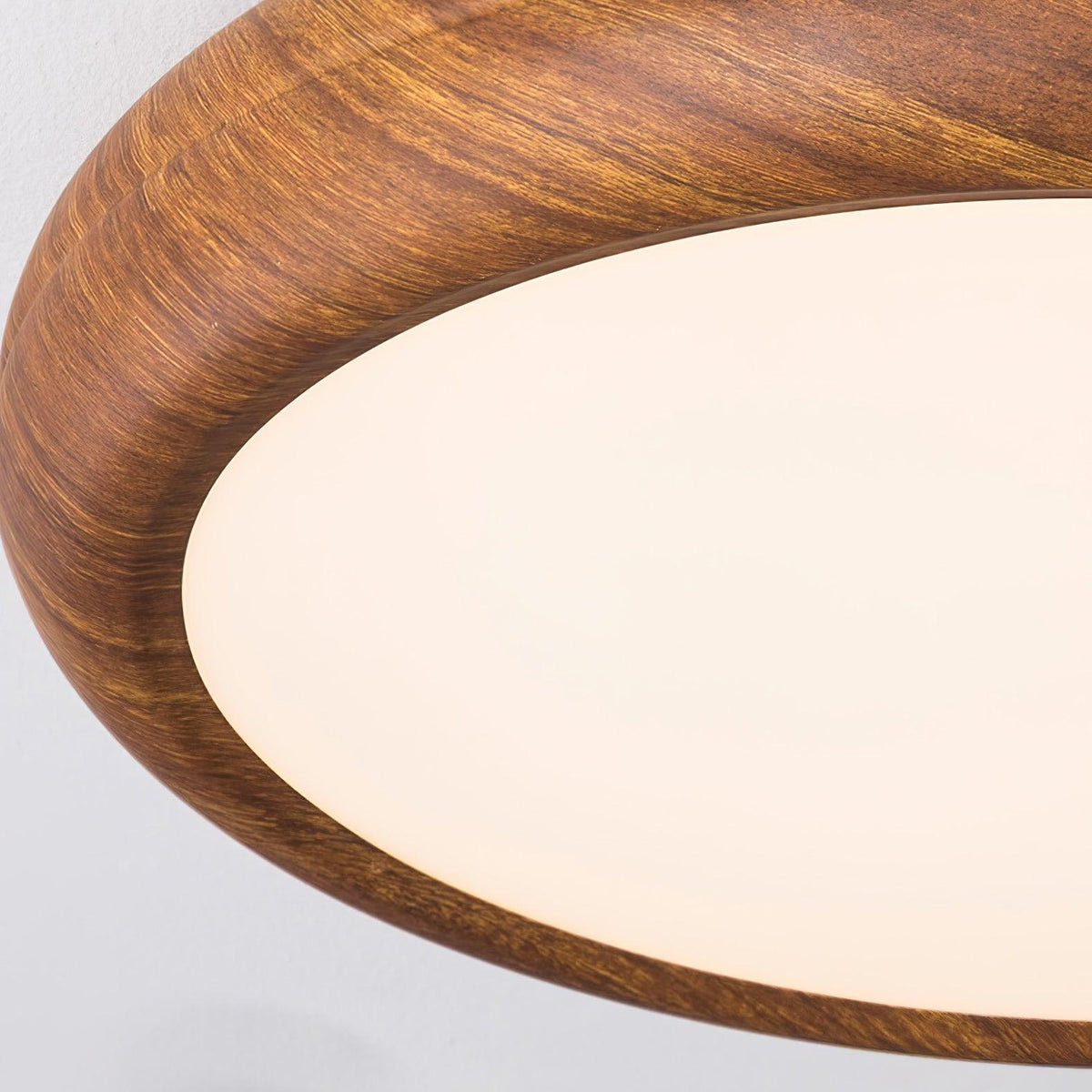 Round Ceiling Lamp with Wood Grain Effect – product view