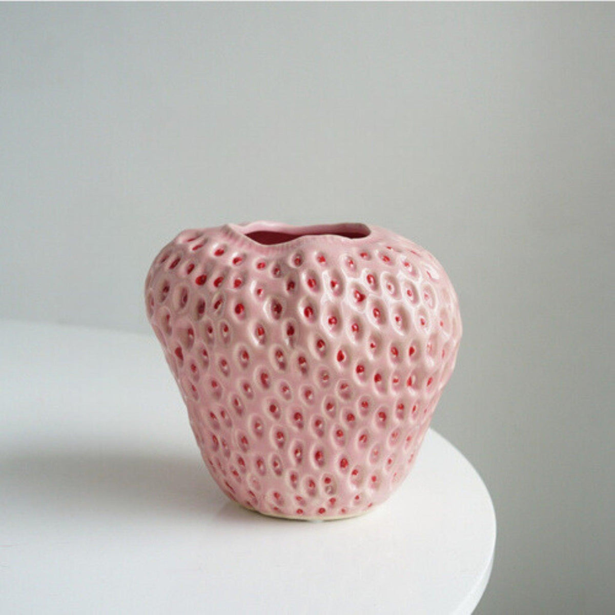 Berry Ceramic Strawberry Vase - product detail 3