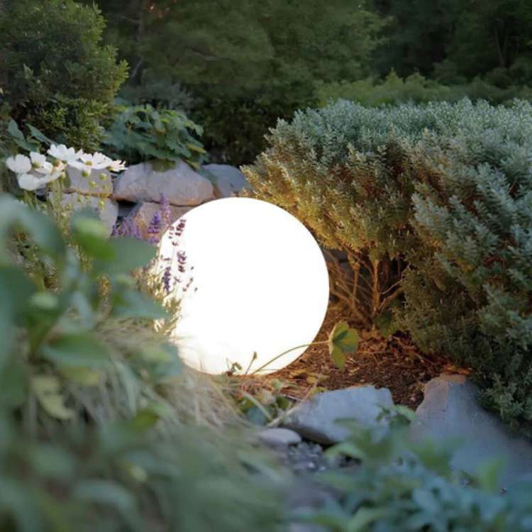 Glowing Sphere LED Garden Lamp – product view