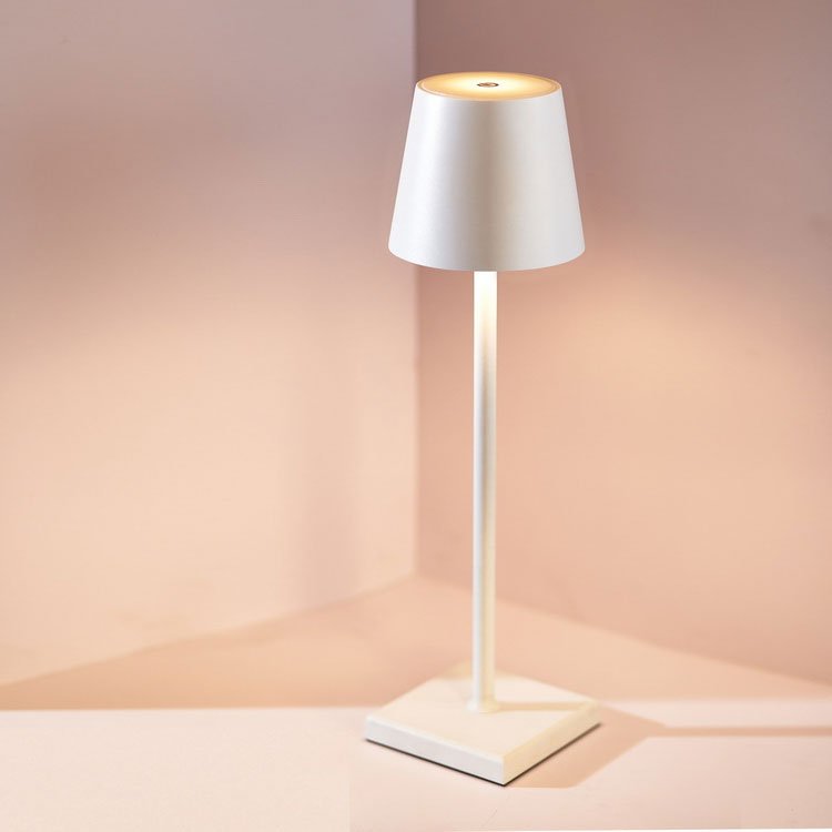 Wireless Rechargeable Table Lamp – White